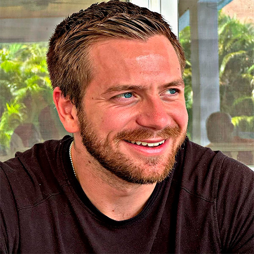 zachary 500x500
