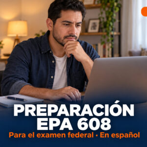 Hombre estudiando en una laptop en la mesa de su casa para el examen federal EPA 608